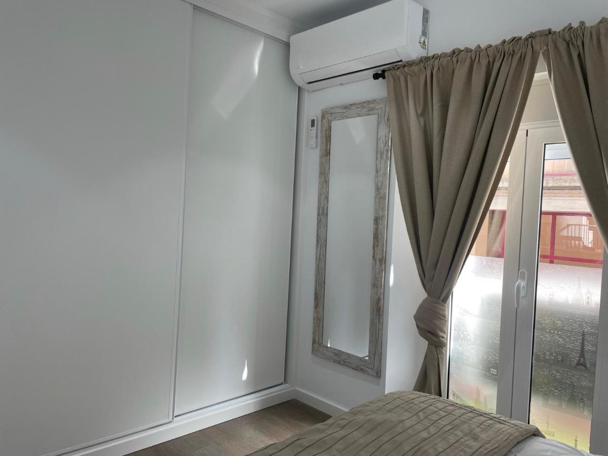 Apartamento Nebro Estrella Cádiz Kültér fotó